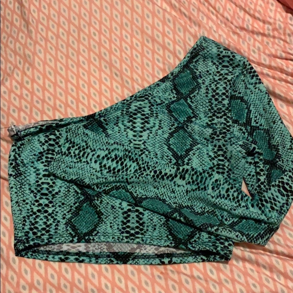 turquoise snake skin croptop
